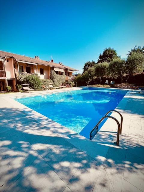 Appartement Residenza Riviera Degli Olivi à Torri Del Benaco Extérieur photo