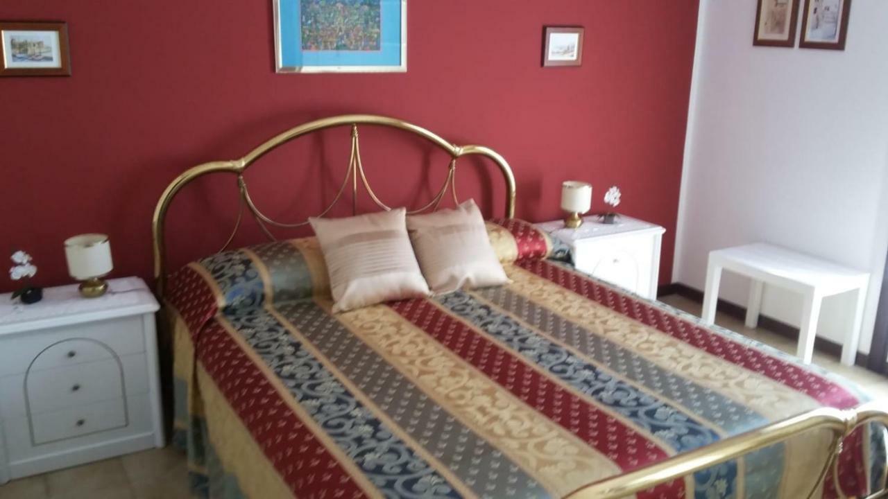 Appartement Residenza Riviera Degli Olivi à Torri Del Benaco Extérieur photo