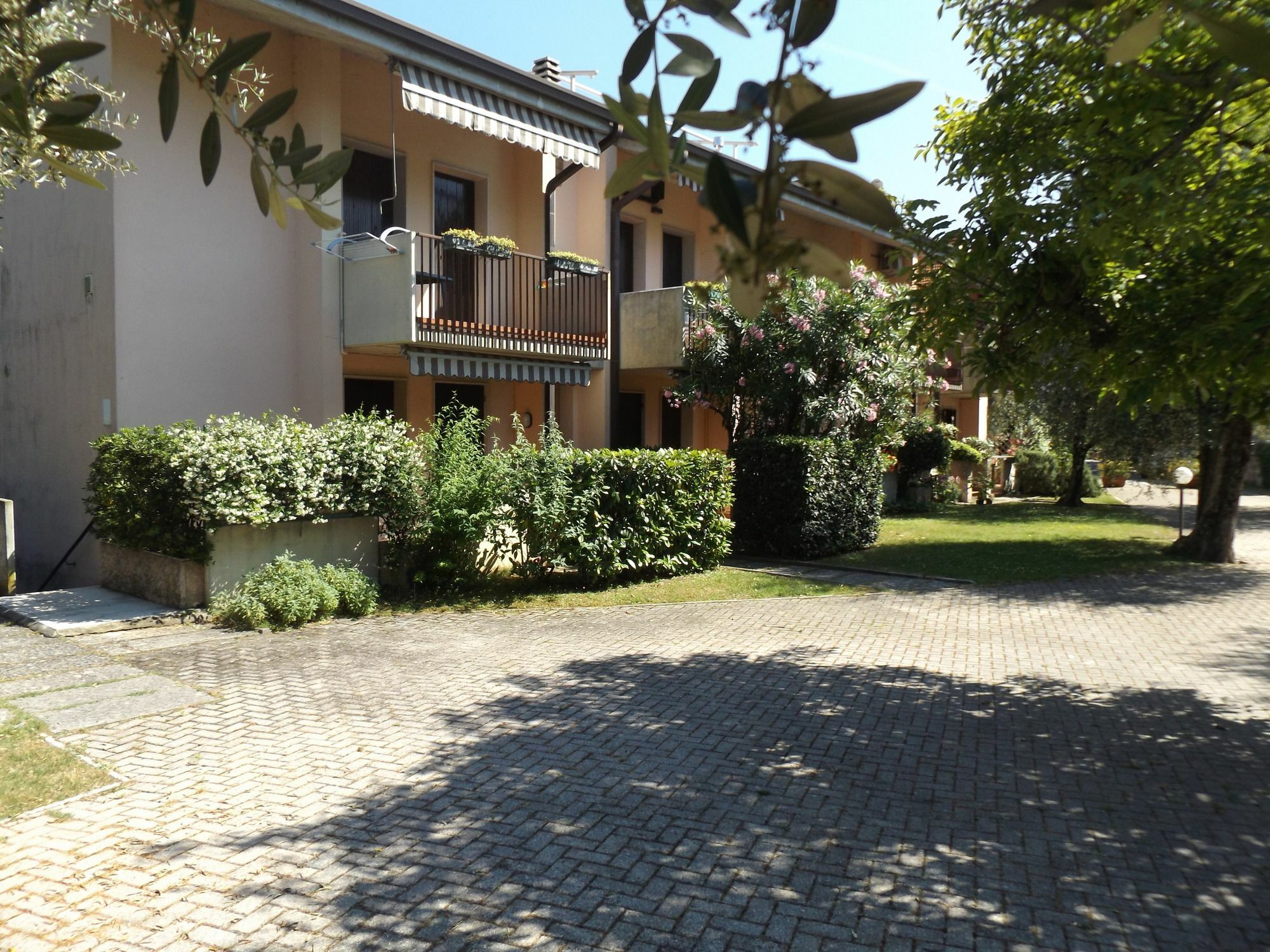 Appartement Residenza Riviera Degli Olivi à Torri Del Benaco Extérieur photo